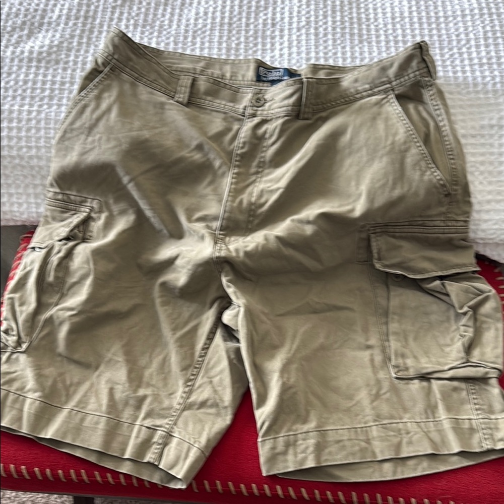 Polo Ralph LaurenTan Cargo Shorts Relaxed Fit